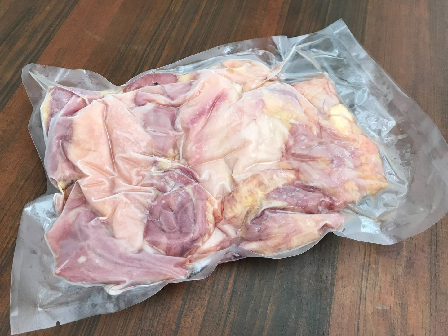 放し飼い鶏の長期育成肉『俺のすべて』薬膳鍋スパイス付き